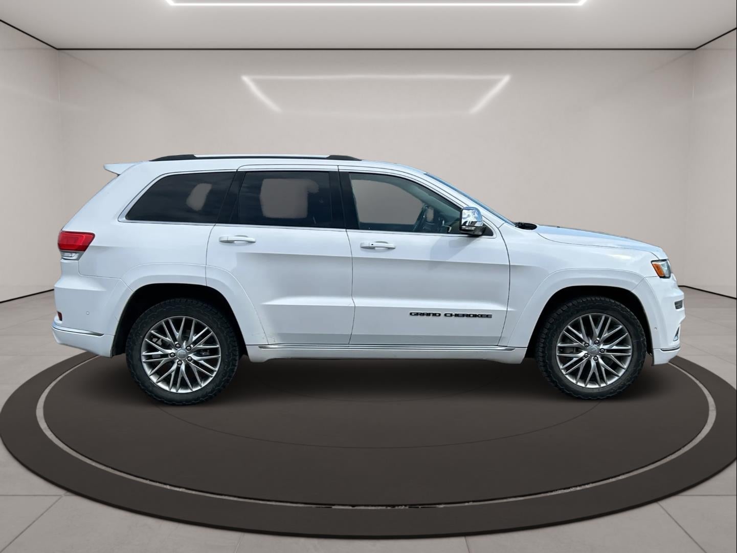 2018 Jeep Grand Cherokee Summit