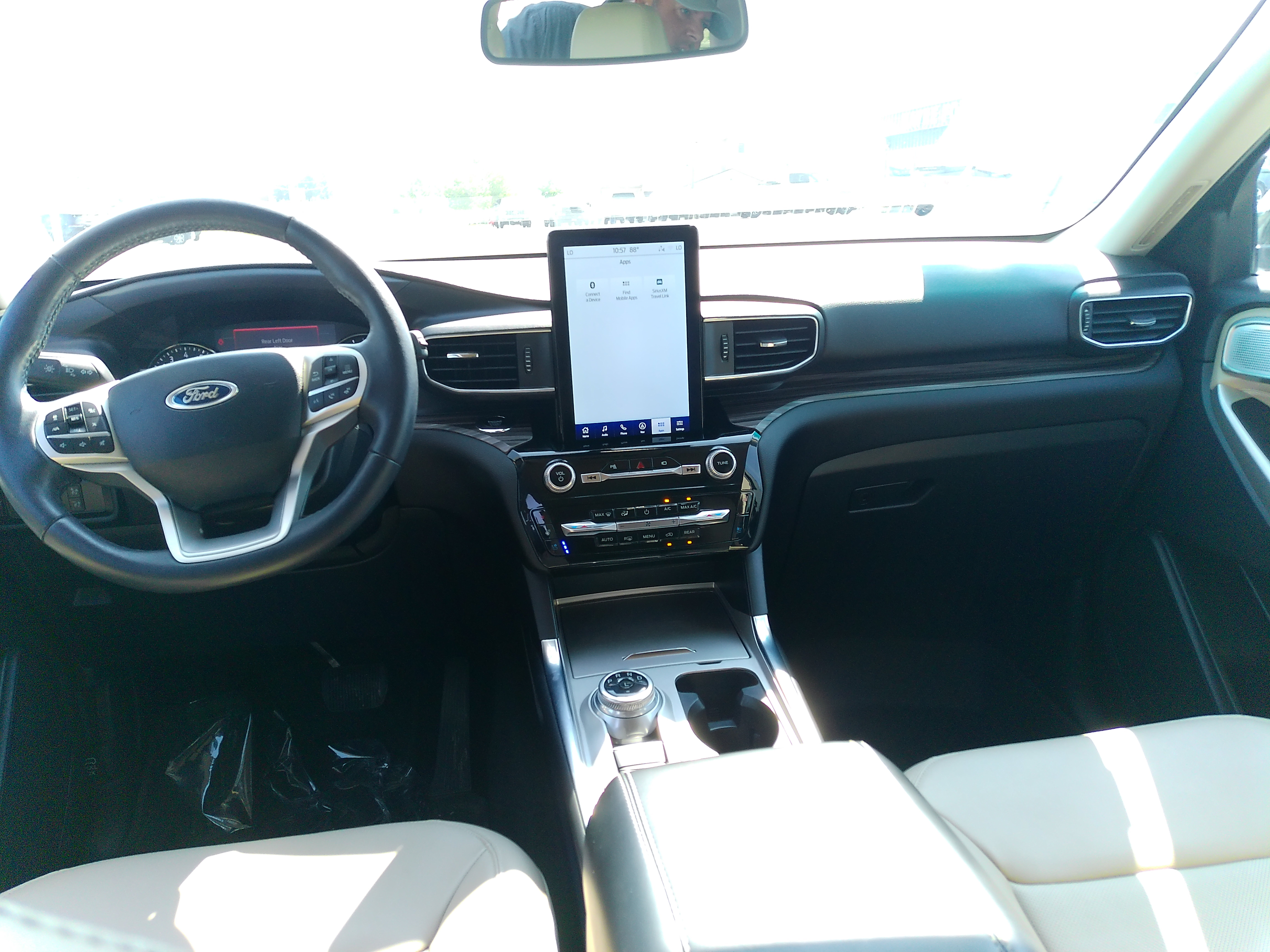 2023 Ford Explorer Base