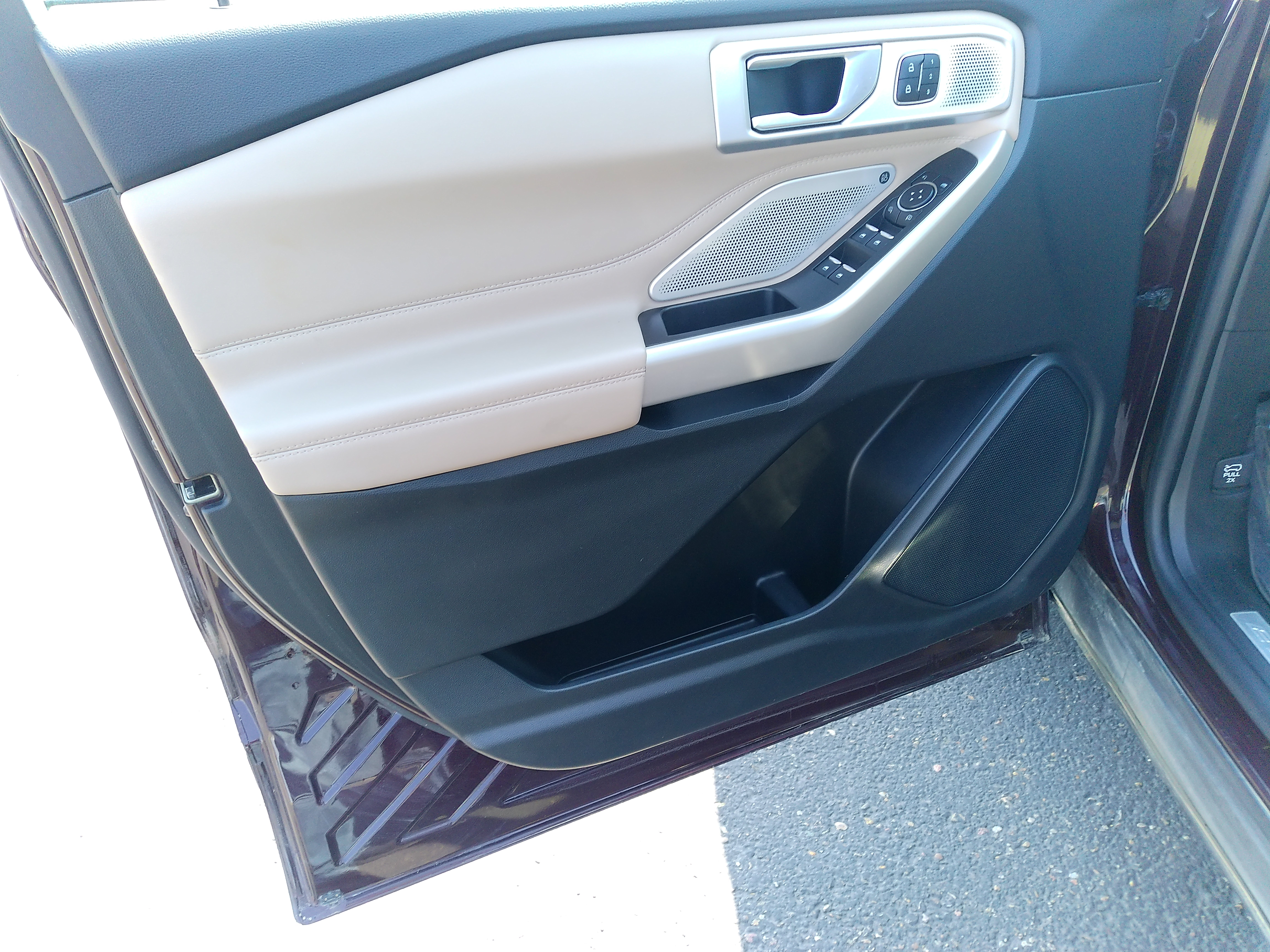 2023 Ford Explorer Base
