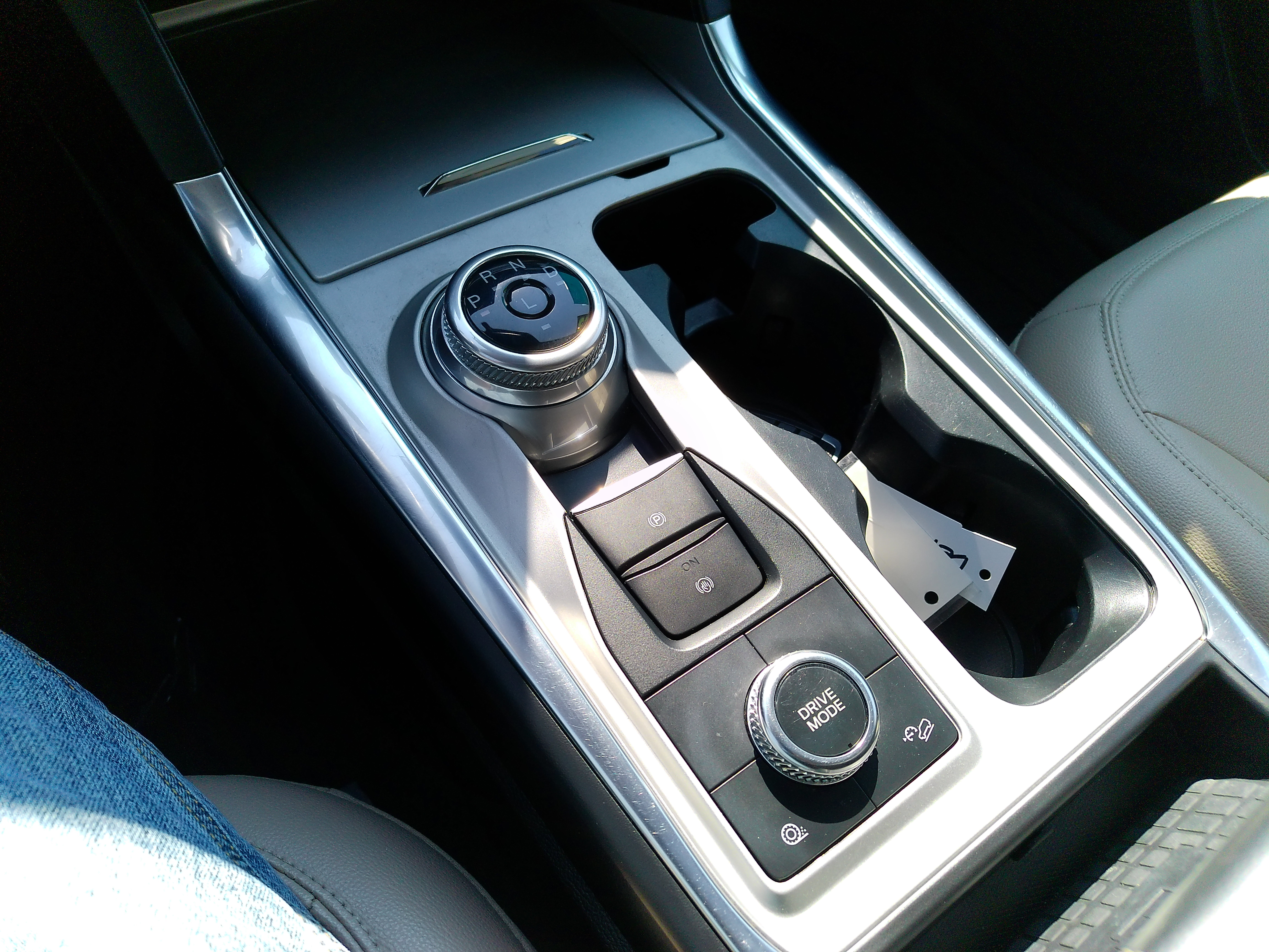 2023 Ford Explorer Base