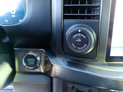 2025 Ford Super Duty F-350® Lariat®