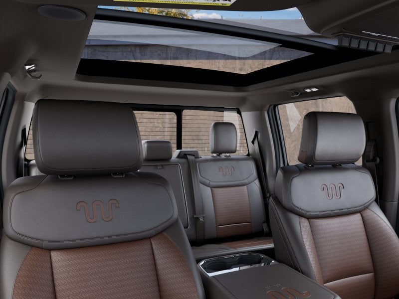 2027 Ford Super Duty F-350 SRW F-350® King Ranch®