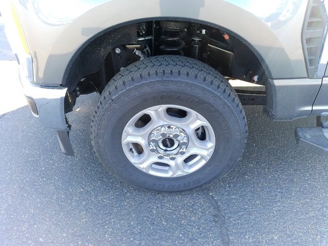 2026 Ford Super Duty F-350® XLT