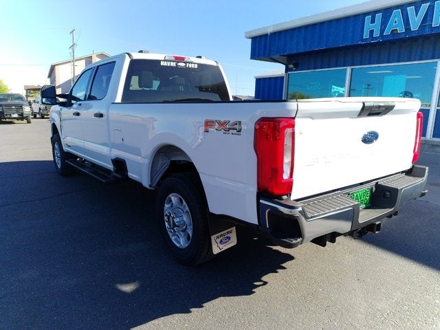 2026 Ford Super Duty F-350® XLT