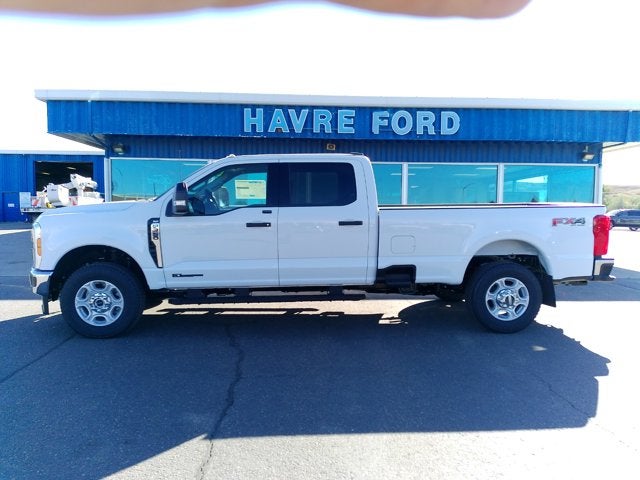 2026 Ford Super Duty F-350® XLT