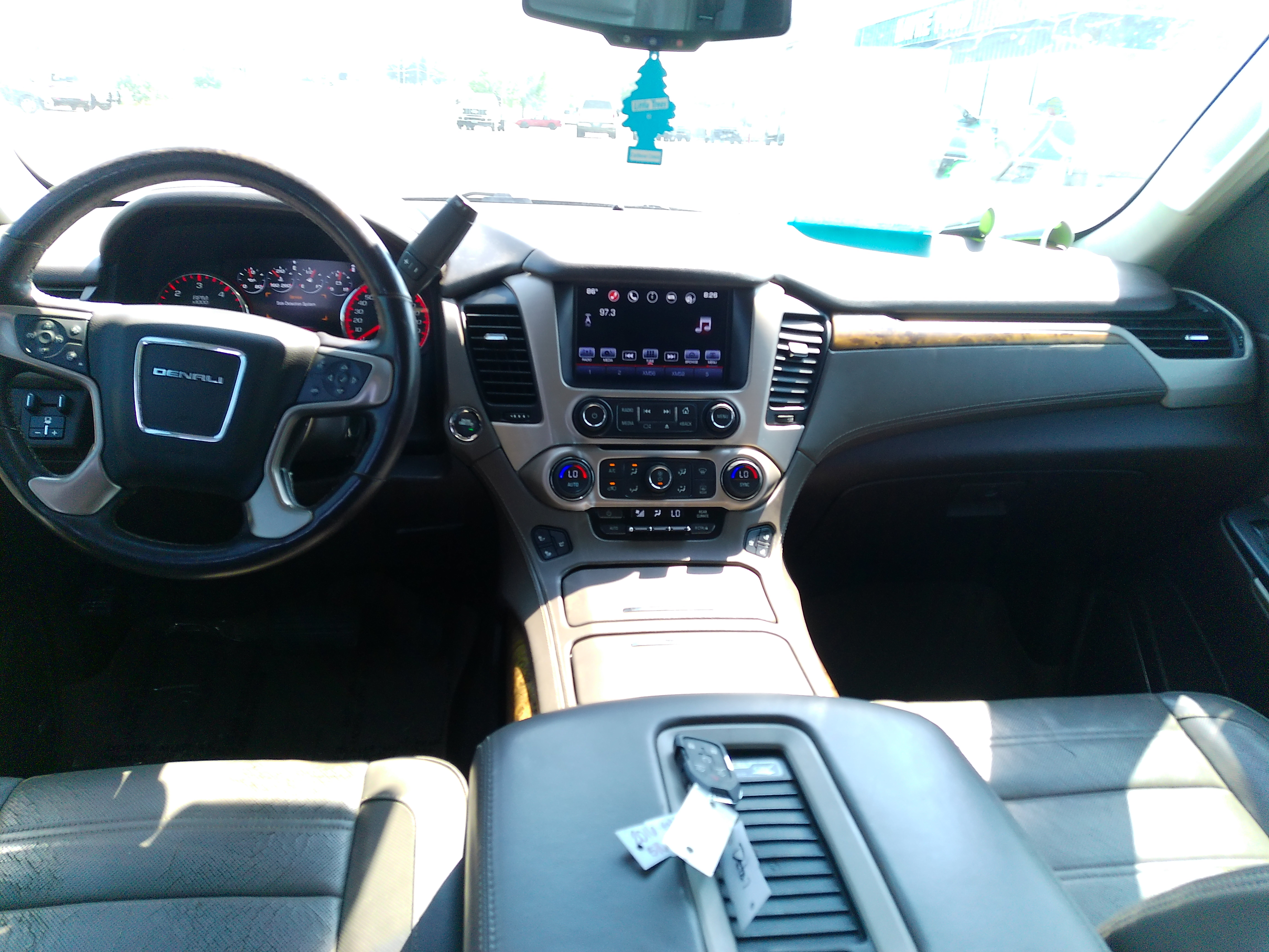 2016 GMC Yukon XL Base