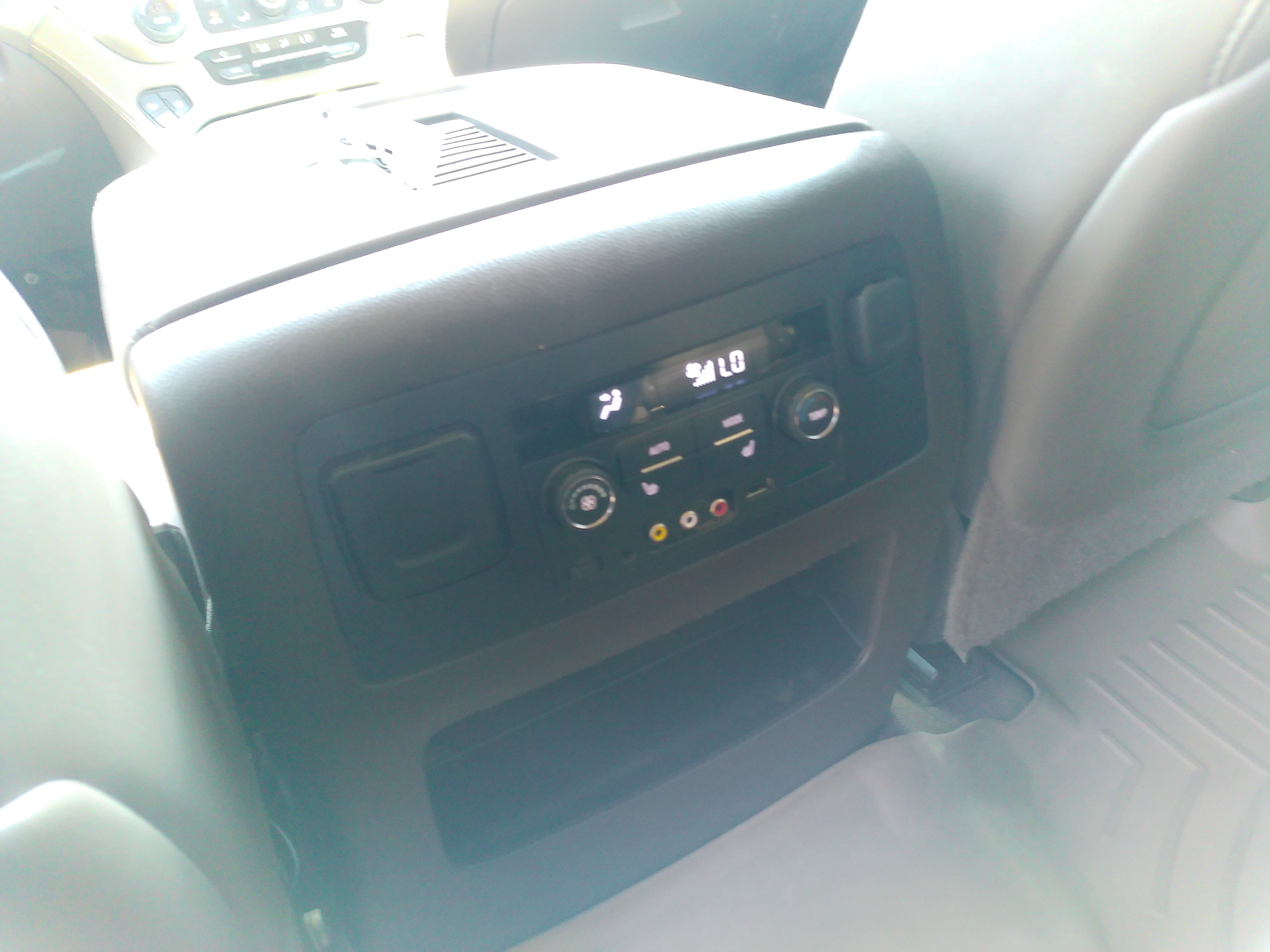 2016 GMC Yukon XL Base