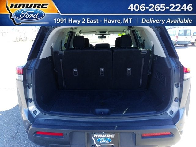 2025 Nissan Pathfinder SV