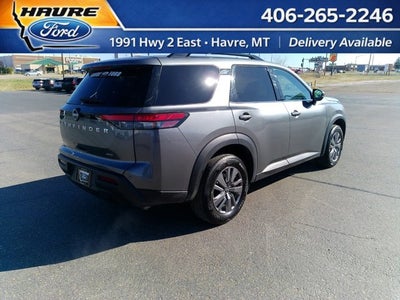 2025 Nissan Pathfinder SV