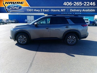 2025 Nissan Pathfinder SV